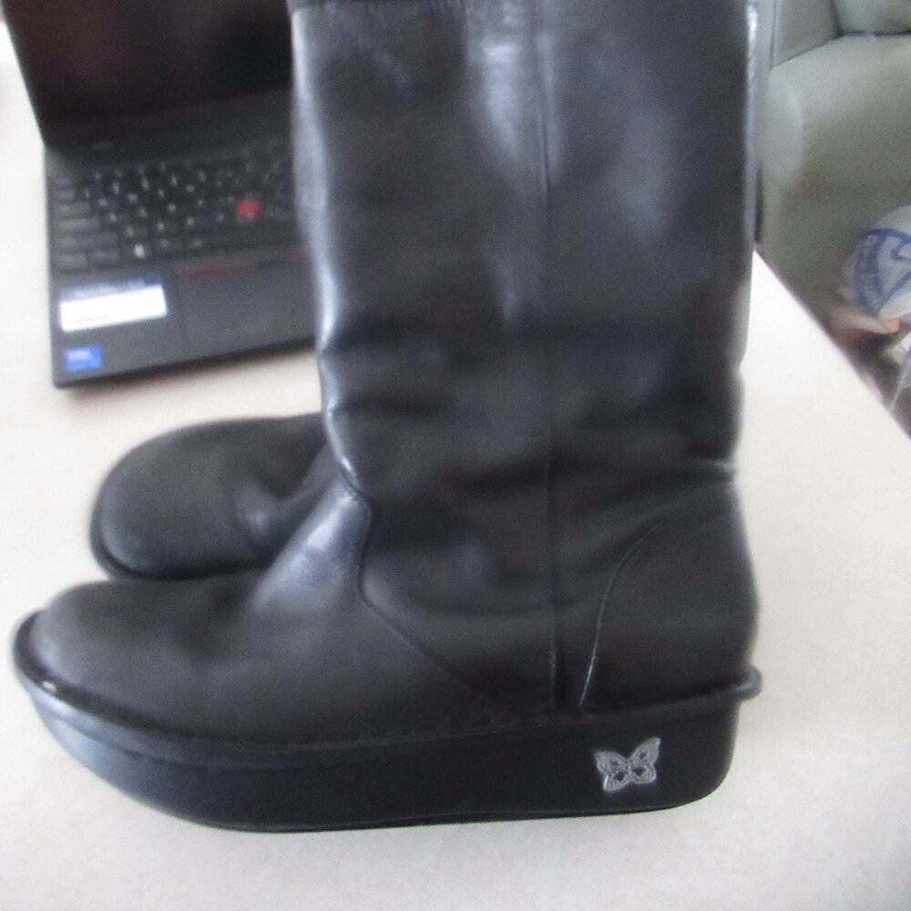 Alegria modern black  Leather shearling mid calf boots 8  euro 38